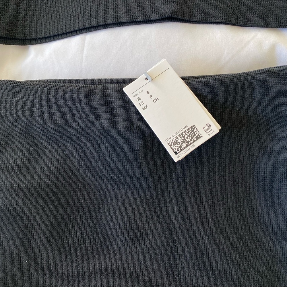 H&M Black Chain-Trim Two-Piece Skirt Set. BRAND NEW W TAGS. - Picture 7 of 7
